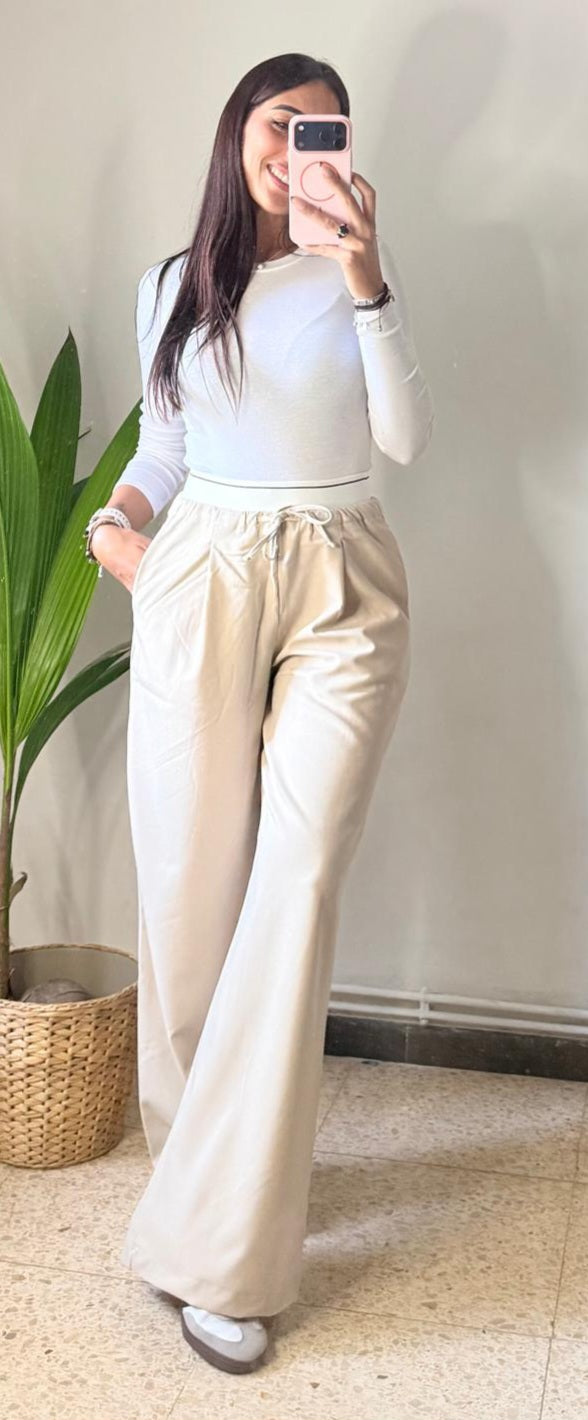 Pantalón Beige pierna ancha